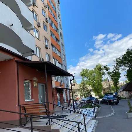 Апартаменты View Fresh Near The Metro